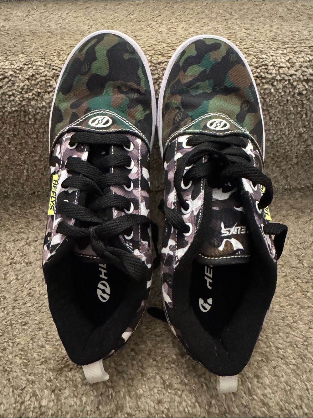 Heelys Camo Pattern Shoe Yth Size 6 *NO WHEELS Slight Peeling Of Inside Letters